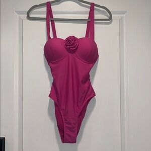 🩷NWT Beautiful Tahari orchid high cut bathing suit